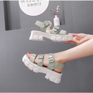 Giay sandal đế cái đá bóng