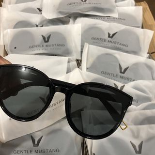 Kính V full box full phụ kiện