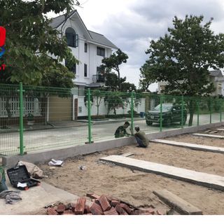 Hàng rào sắt, hàng rào lưới thép, hàng rào mạ kẽm chắn sóng