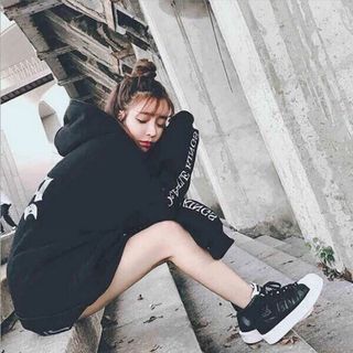 Áo hoodie nam nữ in chữ SK