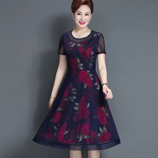 Đầm trung niên cổ tròn cổ điển
