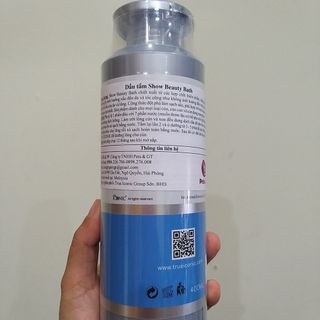 Dầu tắm Show Beauty Bath ( 400ml ) TRUE ICONIC