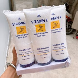 Sữa rửa mặt Vitamine E giá sỉ