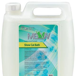 Dầu tắm mèo Show Cat ( 4,54 lít ) TRUE ICONIC