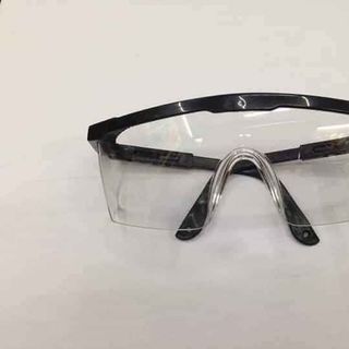 Kính bảo hộ lao động cao cấp