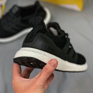 GIÀY ULTRA BOOST 4.0 NAM NỮ MỚI (ĐEN TRẮNG)