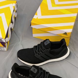 GIÀY ULTRA BOOST 4.0 NAM NỮ MỚI (ĐEN TRẮNG)