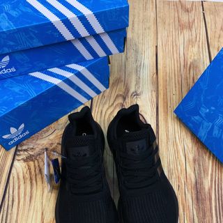 GIÀY SWIFT RUN NAM NỮ CAO CẤP BỀN ÊM (ĐEN)