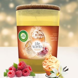 Ly nến thơm tinh dầu Air Wick Vanilla Bakery Treat 185g QT04255 - bánh kem vani giá sỉ