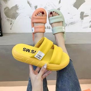 Dép nhựa hai quai cao đi mưa