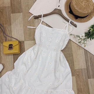 Đầm babydoll hoa cúc 2 dây