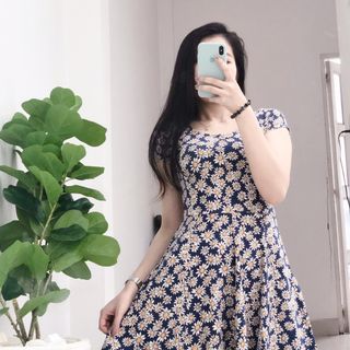 Đầm xoè