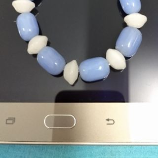 Chuỗi vòng đá xanh biển