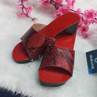 Guốc Gỗ Thời Trang Tự Thiết Kế