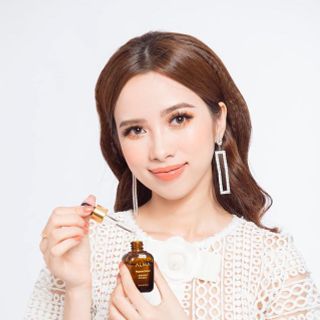 serum dưỡng trắng giá lẻ 295k