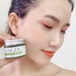 kem tẩy da chết giá lẻ 195k
