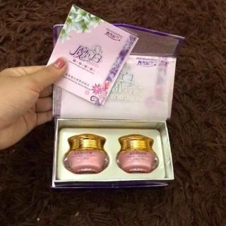 Bộ Hoàng cung hồng