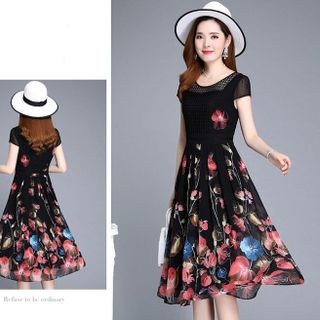 Đầm vintage in hoa 3D nền nã phối ren sang trọng
