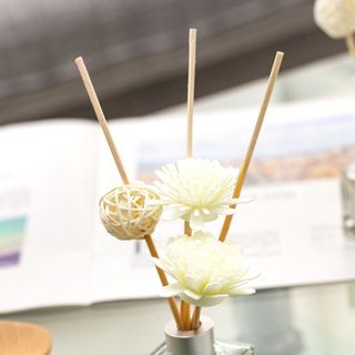 Lọ tinh dầu để phòng