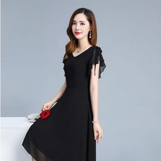 Đầm maxi cổ tim tay cánh tiên màu đen có đủ size
