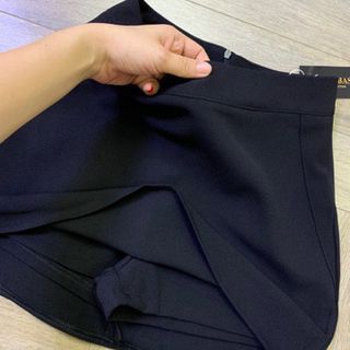 Chân váy A có lót quần