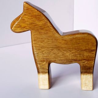 Ngựa gỗ mỹ nghệ trang trí văn phòng