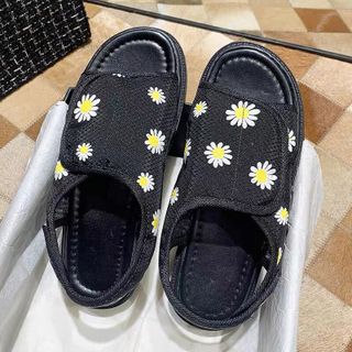 Giay sandal lưới hoa