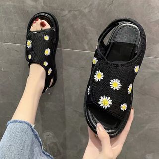 Giay sandal lưới hoa