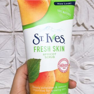 Sữa rửa mặt ST 01