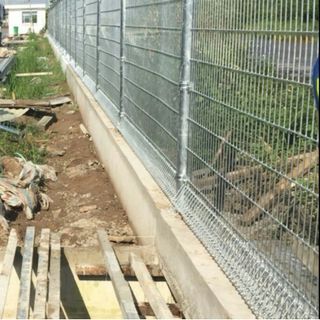 Hàng rào lưới thép, hàng rào chắn sóng, hàng rào đẹp dây 5ly a50*200
