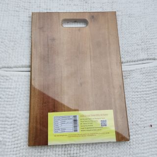 Thớt gỗ CN 39x27x1.8cm