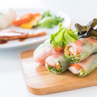 Bánh tráng cuốn Ichii tem thường