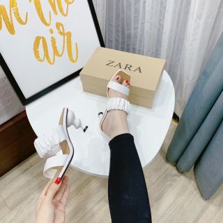 Dép xoắn gót