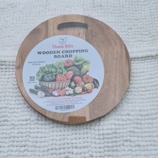 Thớt gỗ xà cừ tròn 26cm- Happy Kitchen