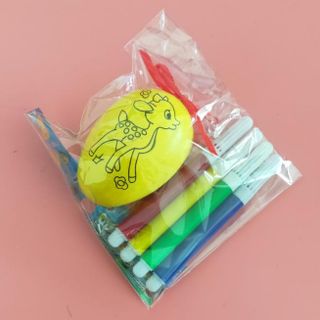 Sỉ bộTrứng tô màu gồm 1 trứng và 4 cây bút chỉ 5k8