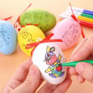 Trứng tô màu gồm 1 trứng và 4 cây bút chỉ 5k8 bộ