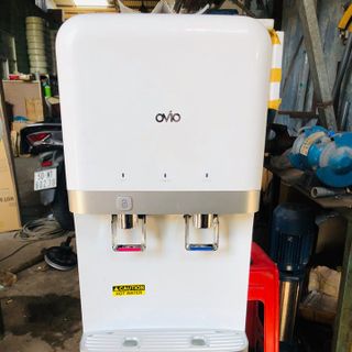 Máy lọc nước Ovio màu trắng