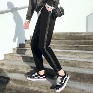 QUẦN BAGGY 1 SỌC KIM TUYẾN/SỌC TRẮNG TO CHẤT COTTON NĂNG ĐỘNG