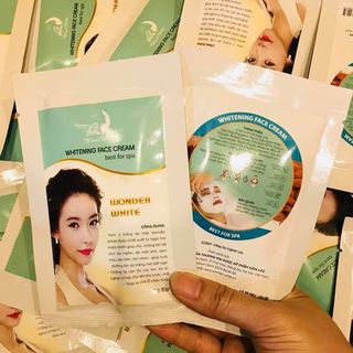 Kem ủ trắng da mặt