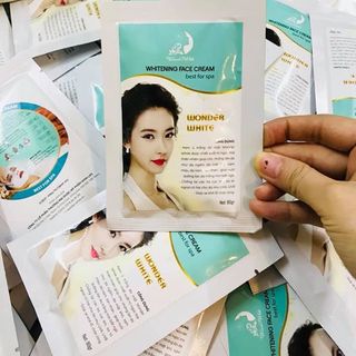 Kem ủ trắng mặt