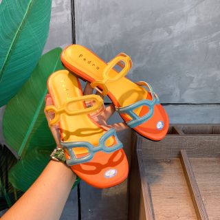 Dép mắc xích