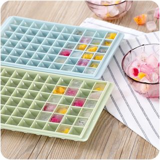 Combo 2 Khay Làm Đá Viên Tủ Lạnh Bằng Nhựa Dẻo 60 Ngăn