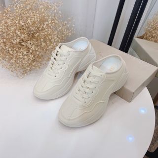 Sục bata cá tính