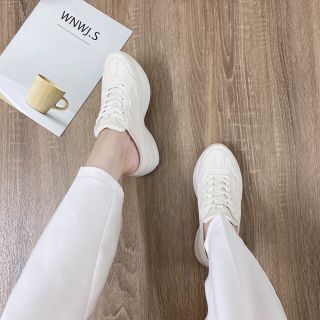 Sục bata cá tính