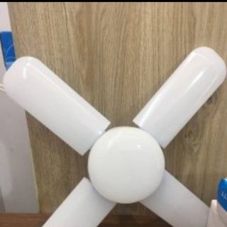 Đèn 4 cánh siêu sáng