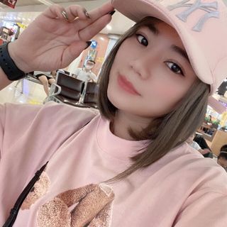 Áo fom 70kg to chuẩn QC phom rộng tay lỡ,phom dấu quần Chất liệu: coton 4c mềm mịn ,không xù. Size: form to y hình-free size 70kg trở lại