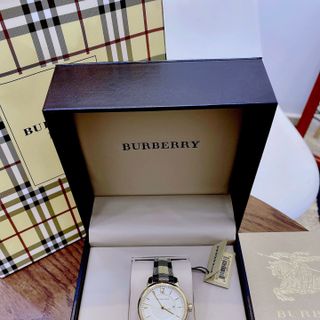 Đồng hồ nữ BURRBERI THE CLASSIC ROUND #BU10104