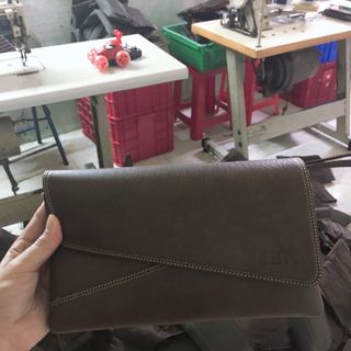 Túi đeo chéo cá tính