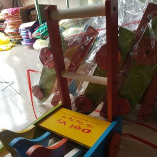 Xe tập đi cho bé 3con gà đại vĩ