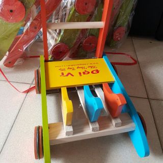 Xe tập đi cho bé 3con gà đại vĩ
